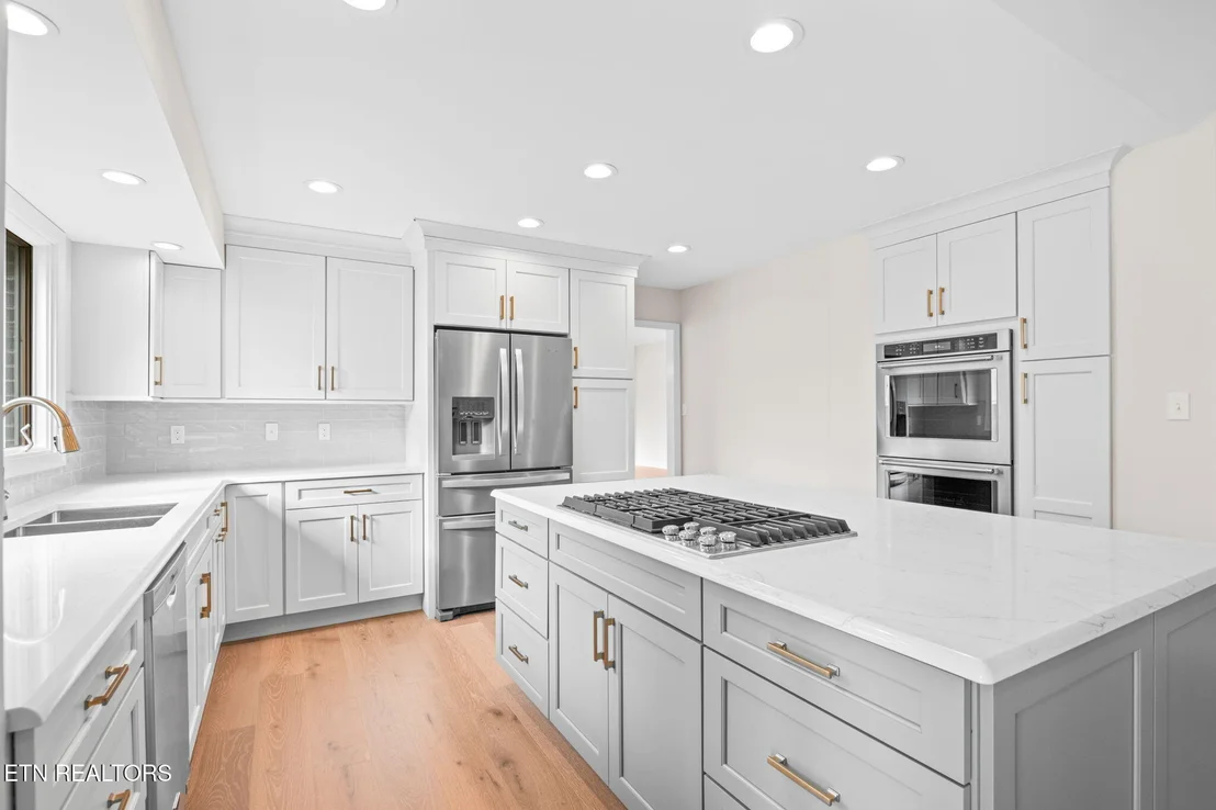 Photo of 452 Mariner Point Drive