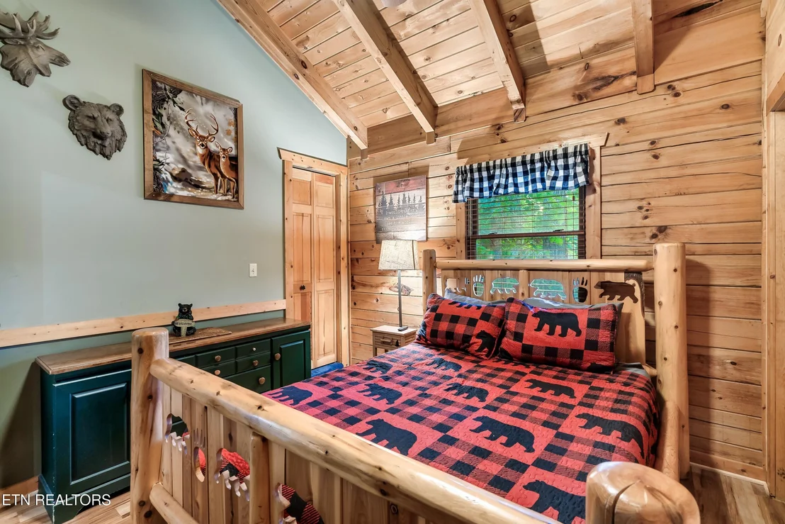 Photo of 722 Nighthawk Way
