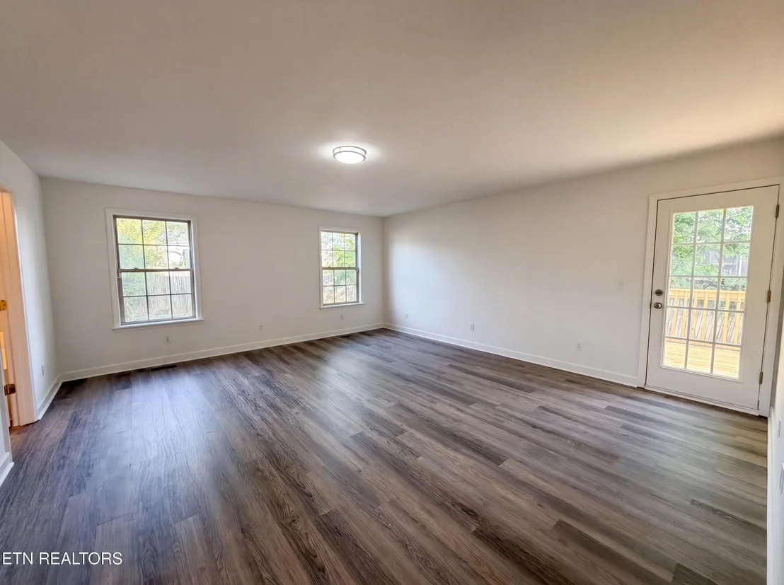 Photo of 375 Walnut Lane