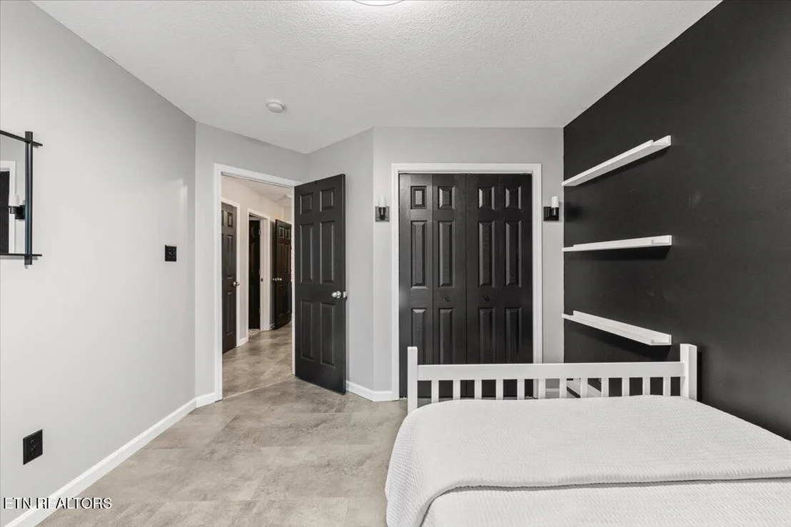 Photo of 6101 Starflower Lane