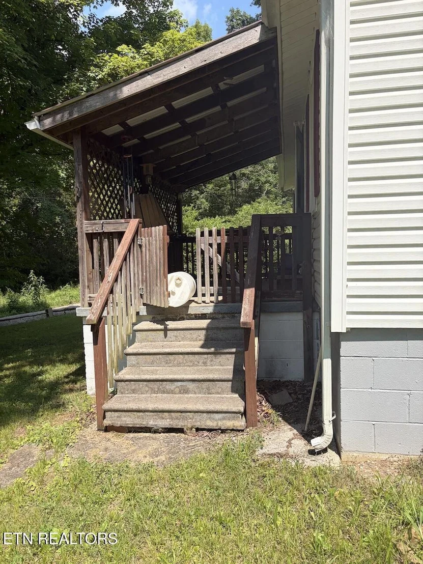 Photo of 183 County Road 490