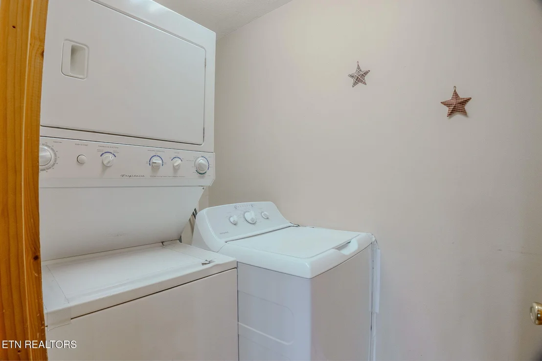 Photo of 4170 Chamberlain Lane