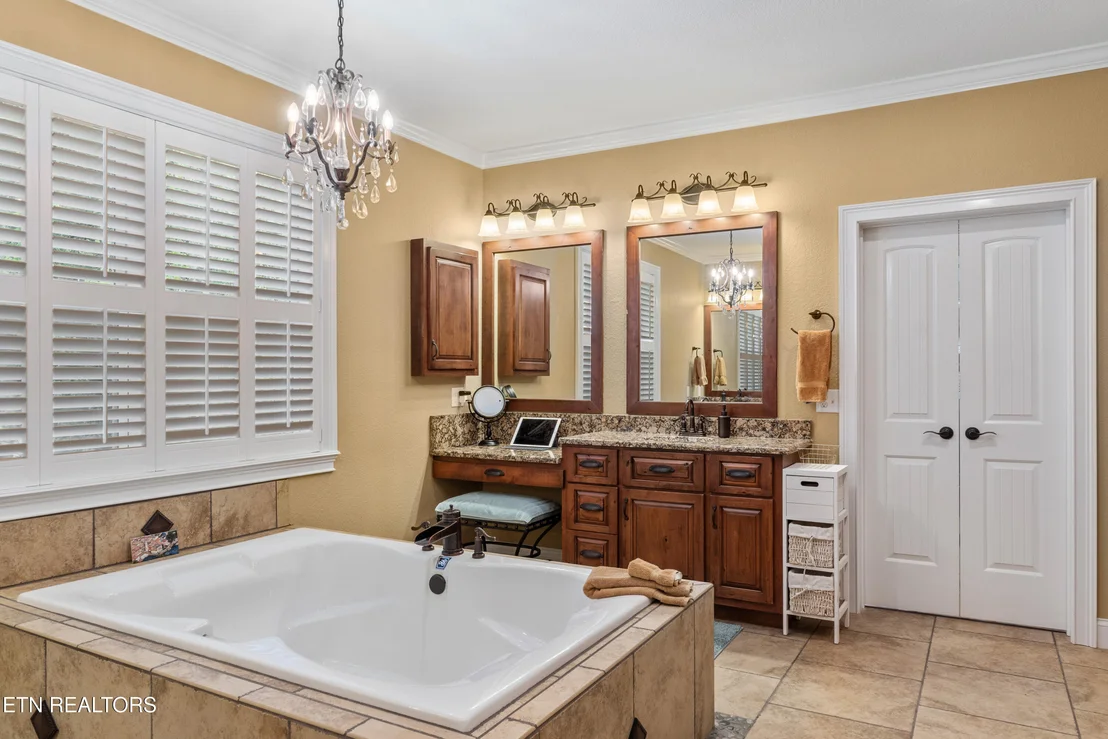 Photo of 106 Sunshine Way