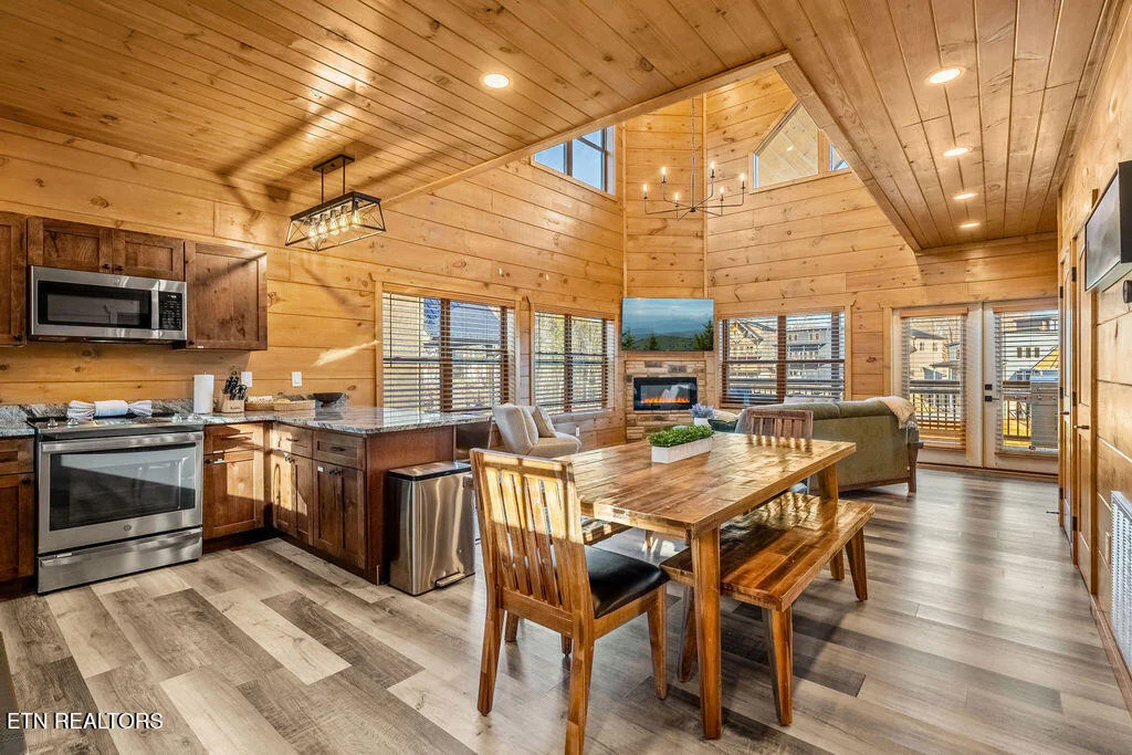 Photo of 2832 Sequoia Rd