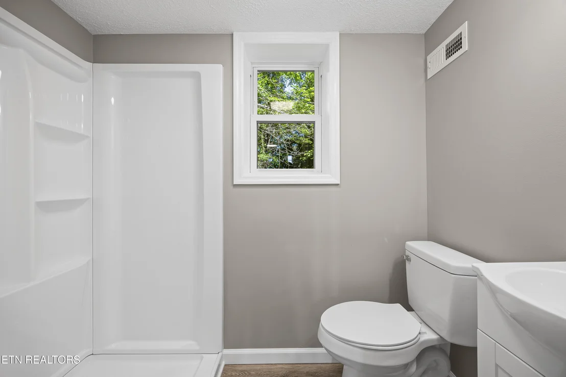 Photo of 915 Ronald Drive