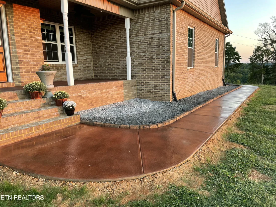 Photo of 317 Oak Grove Rd