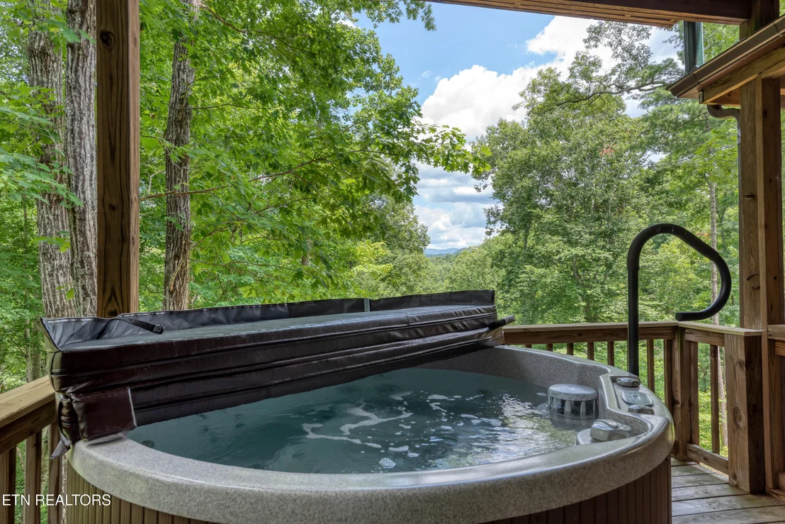 Photo of 374 Laurel Rd