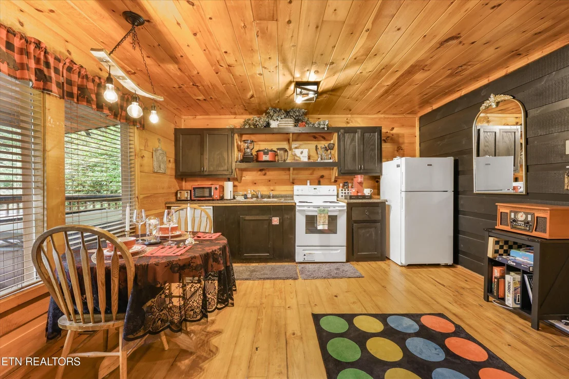 Photo of 4424&4428 Grindstone Ridge Rd