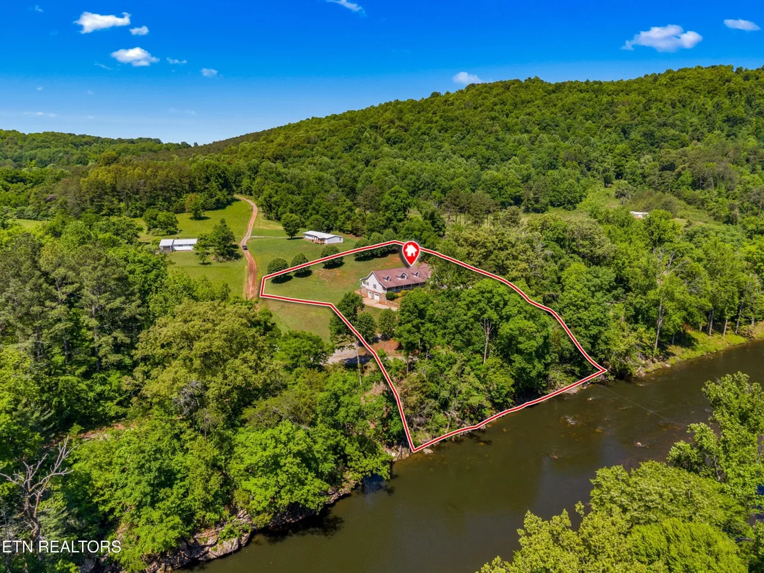 Photo of 2433 Green Rd