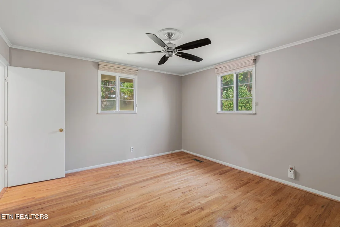 Photo of 220 Sutton Lane