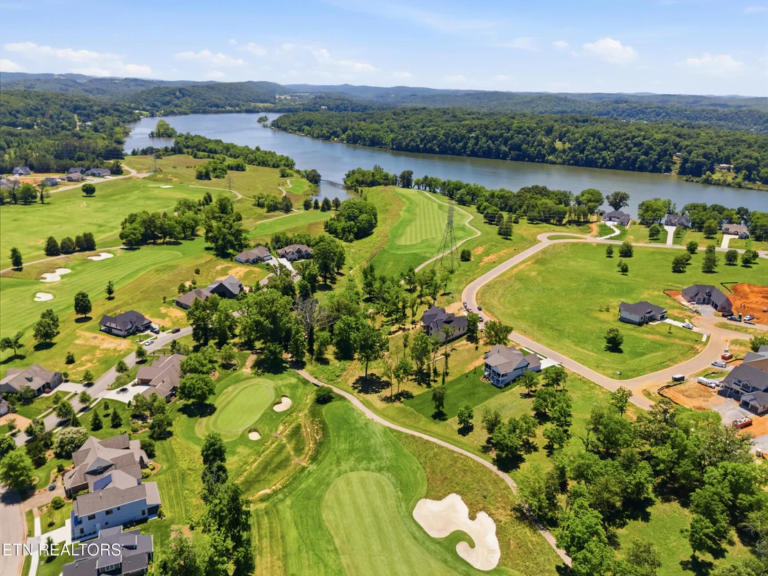 Photo of 903 Mockingbird Lane