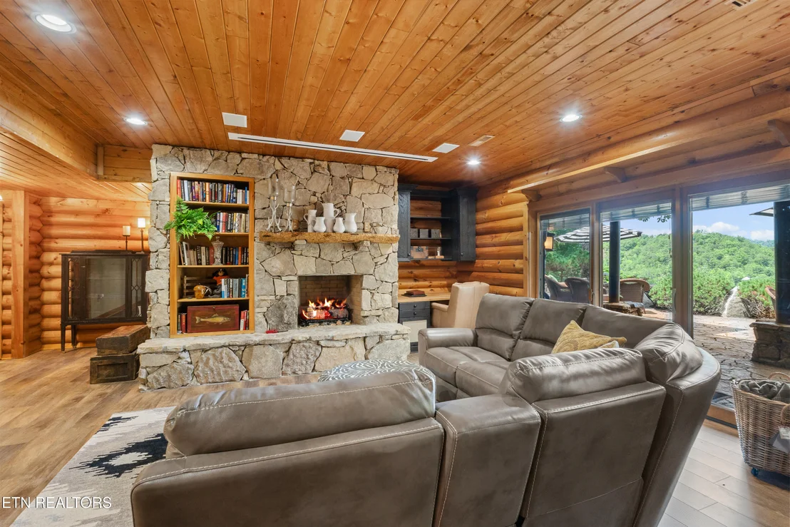 Photo of 524 Laurel Rd