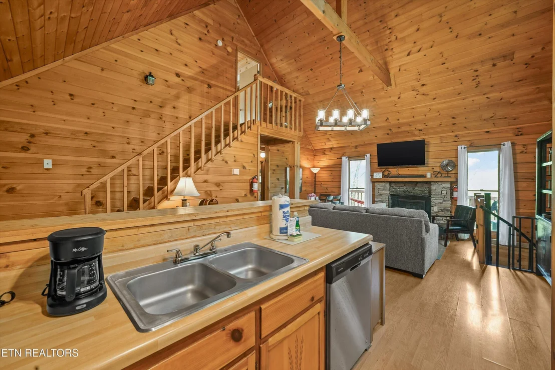 Photo of 1575 Sky View Drive