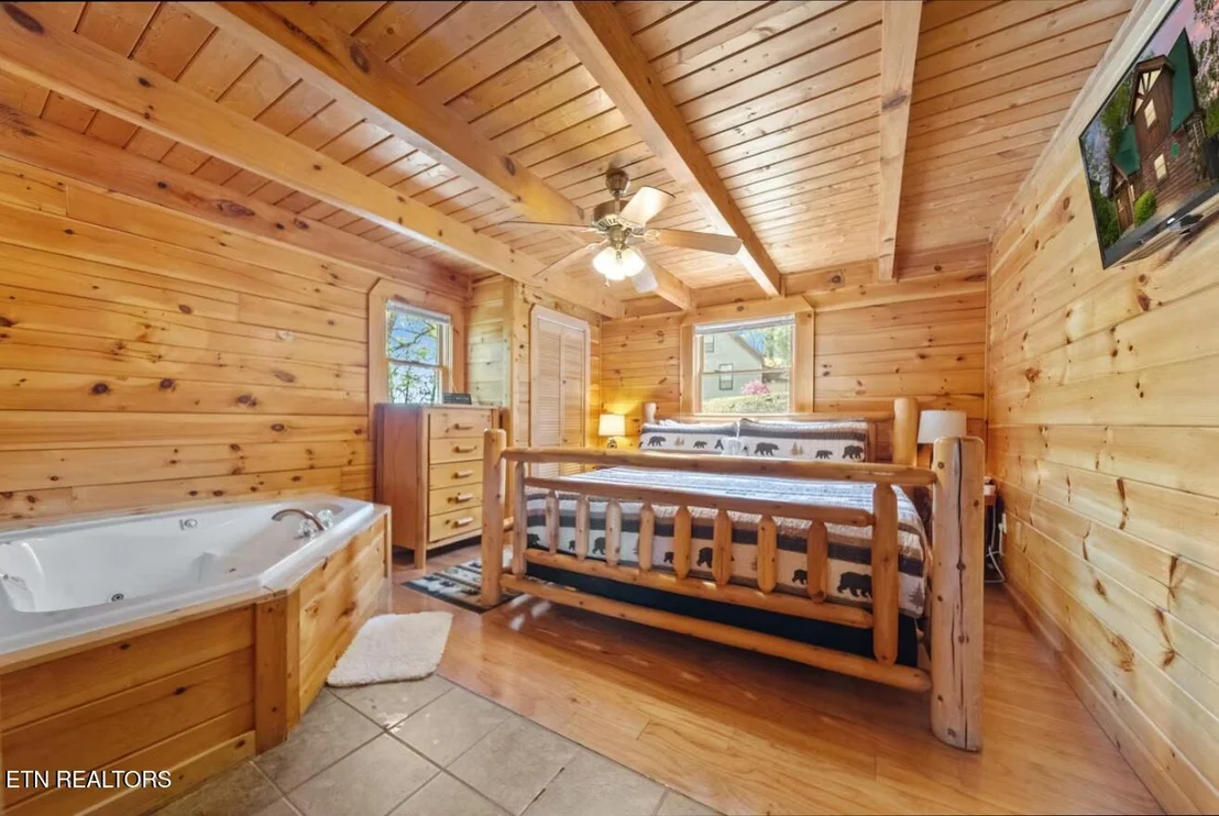 Photo of 2864 Pine Haven Drive