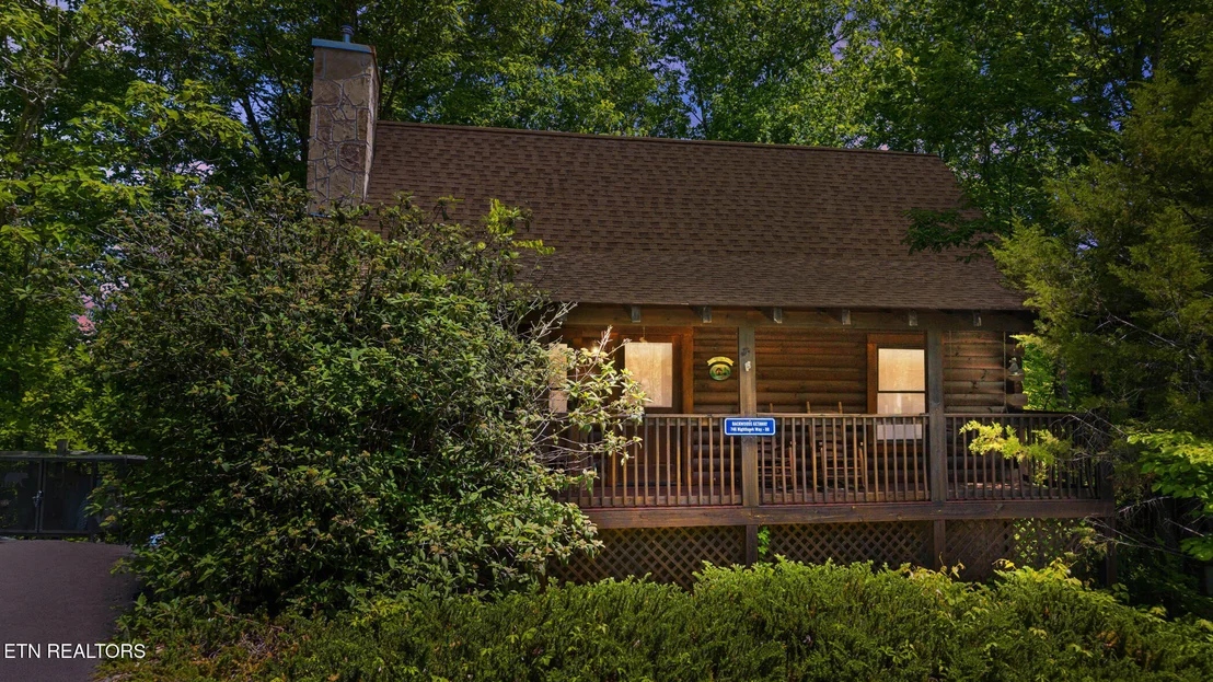 Photo of 746 Nighthawk Way