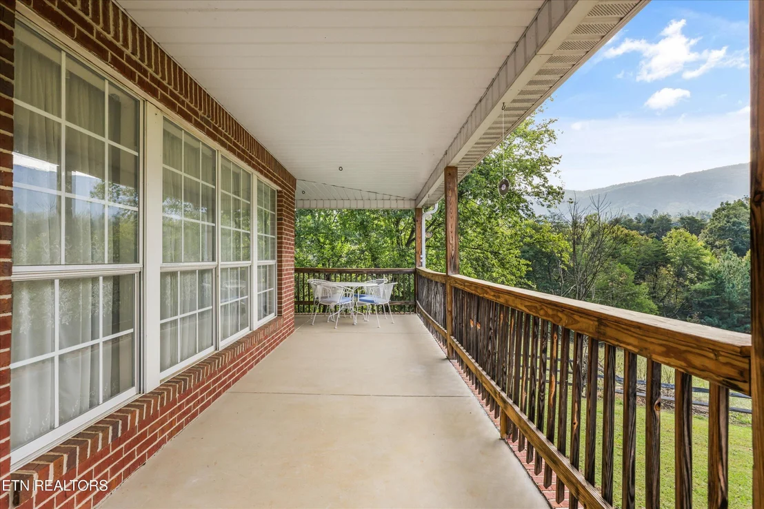 Photo of 2418 Tipton Loop Rd