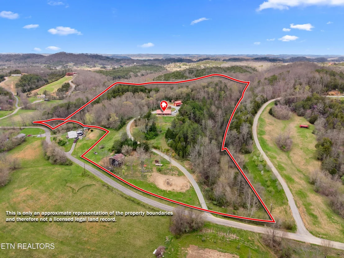 Photo of 2357 Hall Rd