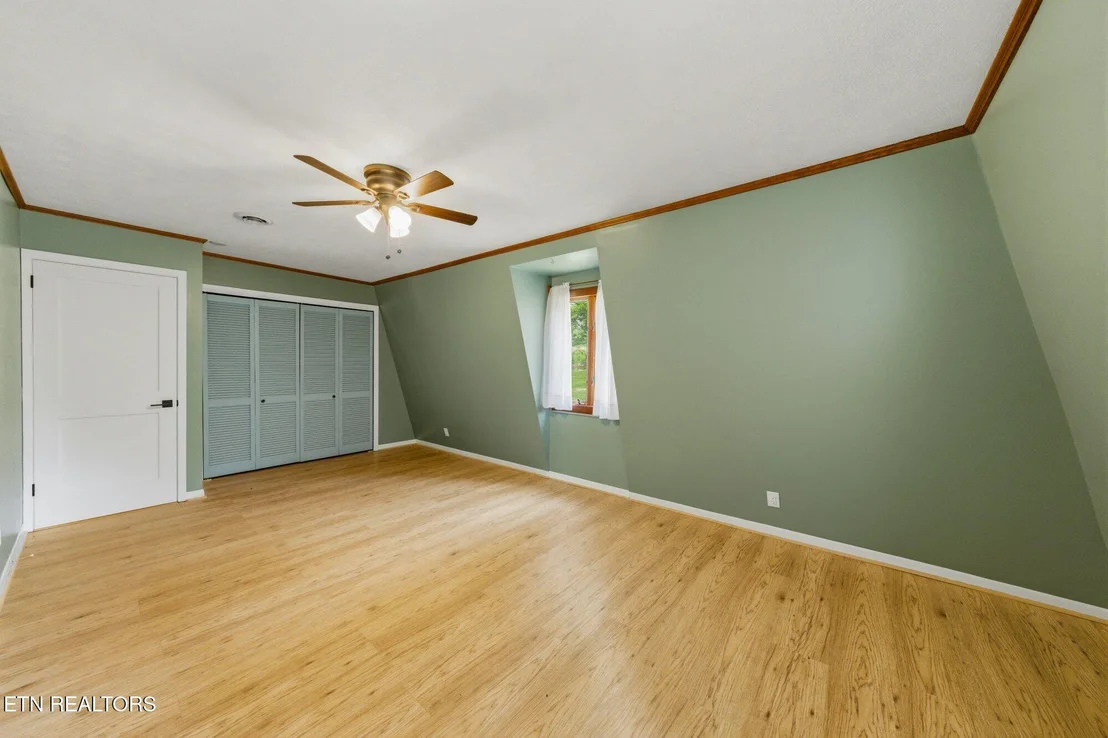 Photo of 960 Cave Rd