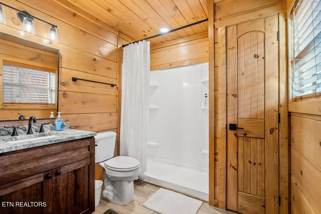 Photo of 2832 Sequoia Rd