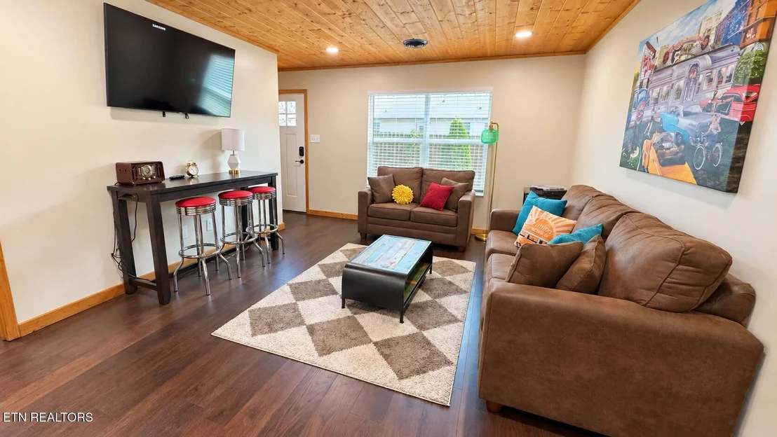 Photo of 2680 High Valley Drive