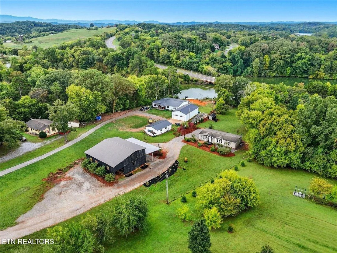 Photo of 340 Trigonia Rd