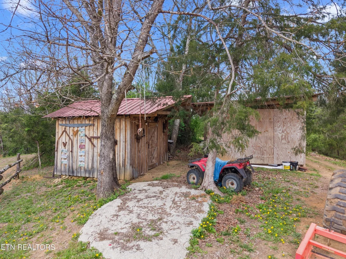 Photo of 2357 Hall Rd
