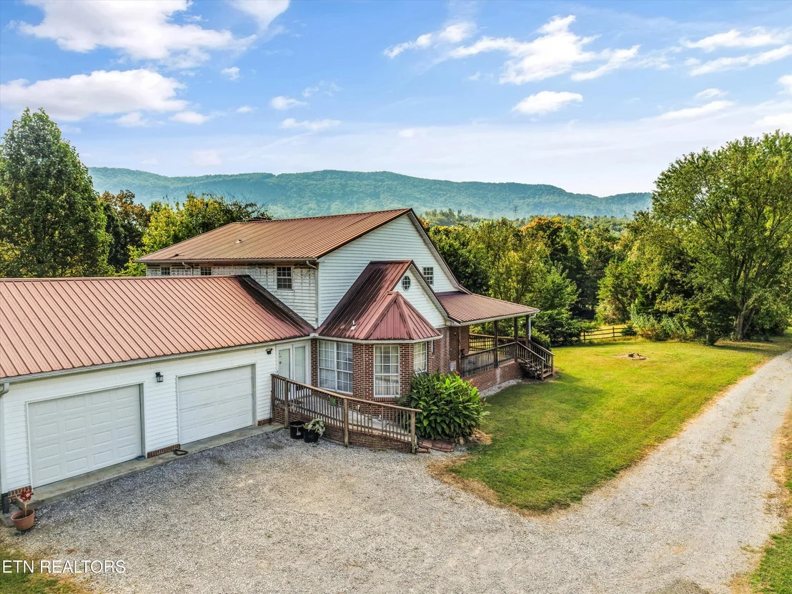 Photo of 2418 Tipton Loop Rd