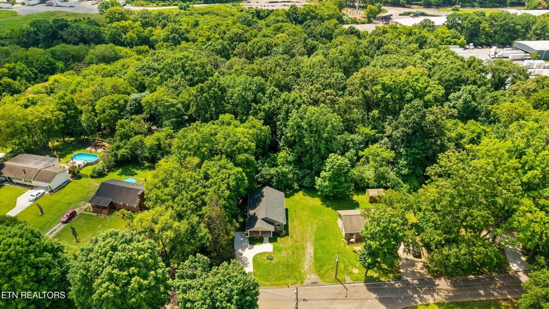 Photo of 3900 Wayne Drive