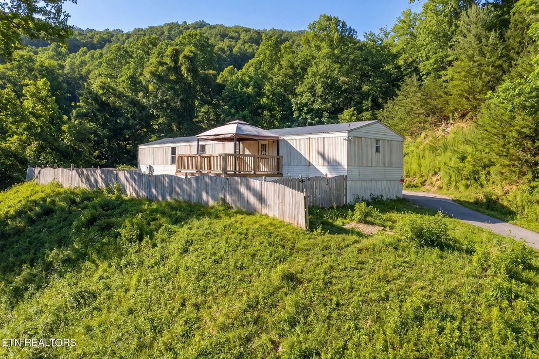 Photo of 425 Bazel Rd