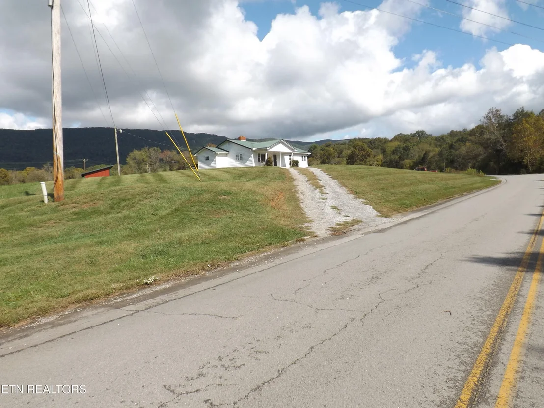 Photo of 829 Bristol Rd