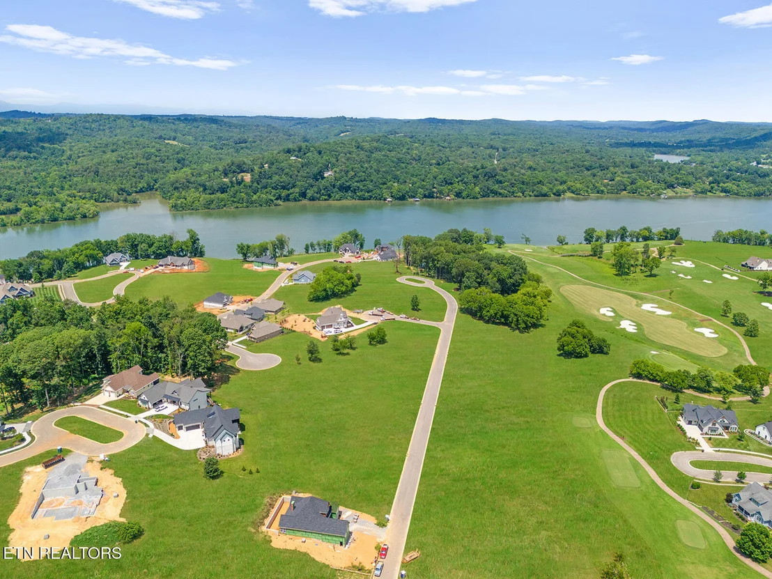 Photo of 2594 Chestnut Lane