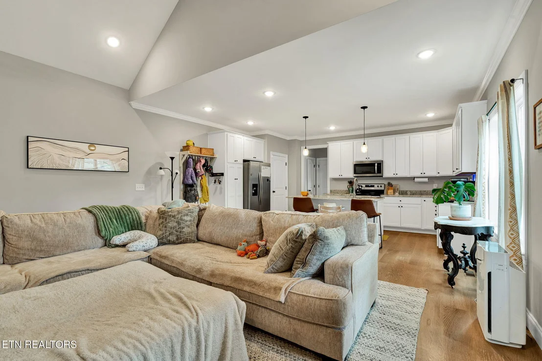 Photo of 110 NE Quail Run