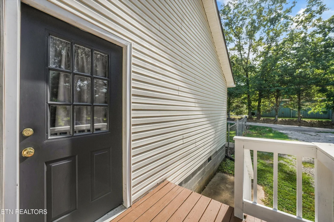 Photo of 1392 James Ferry Rd