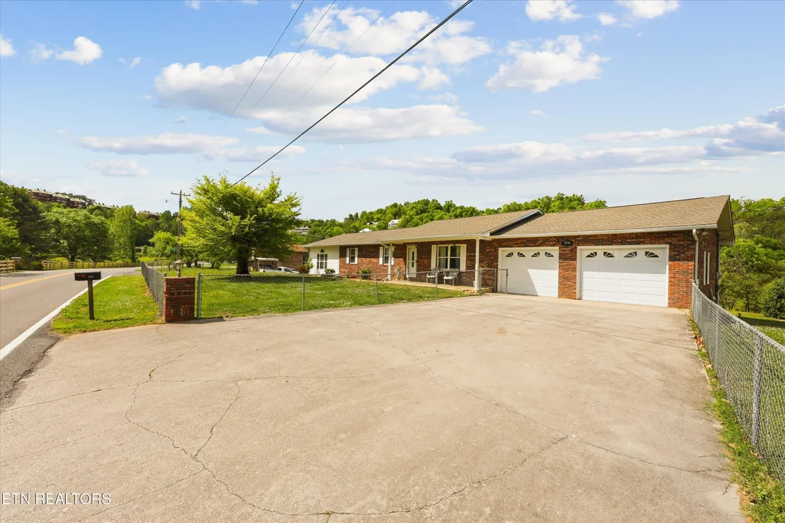 Photo of 354 Apple Valley Rd