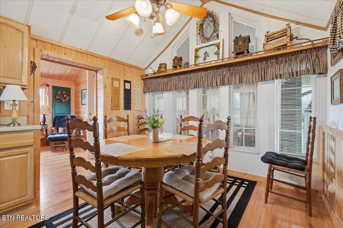 Photo of 856 Peacock Ridge Drive