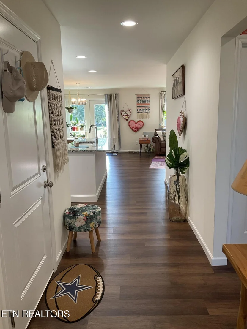 Photo of 1055 Evan Court