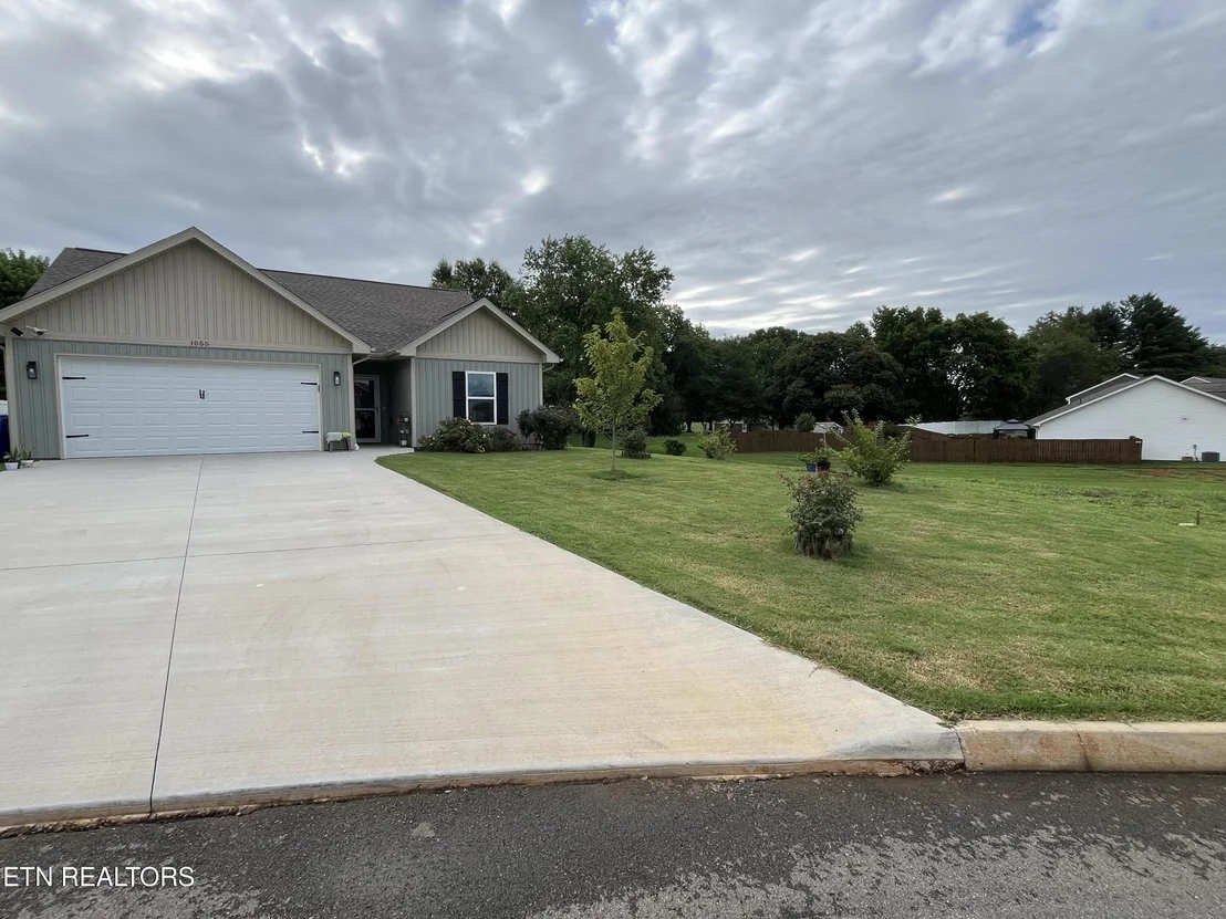 Photo of 1055 Evan Court