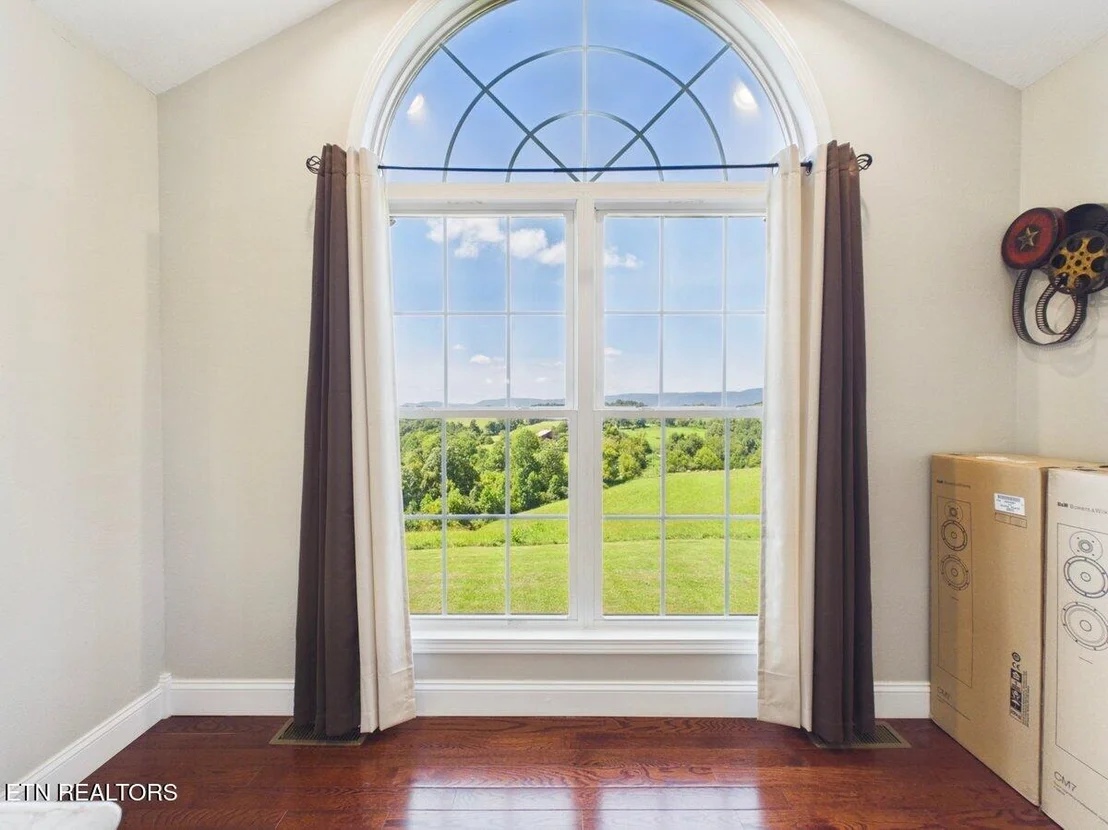 Photo of 317 Oak Grove Rd