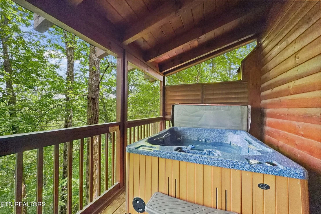 Photo of 746 Nighthawk Way