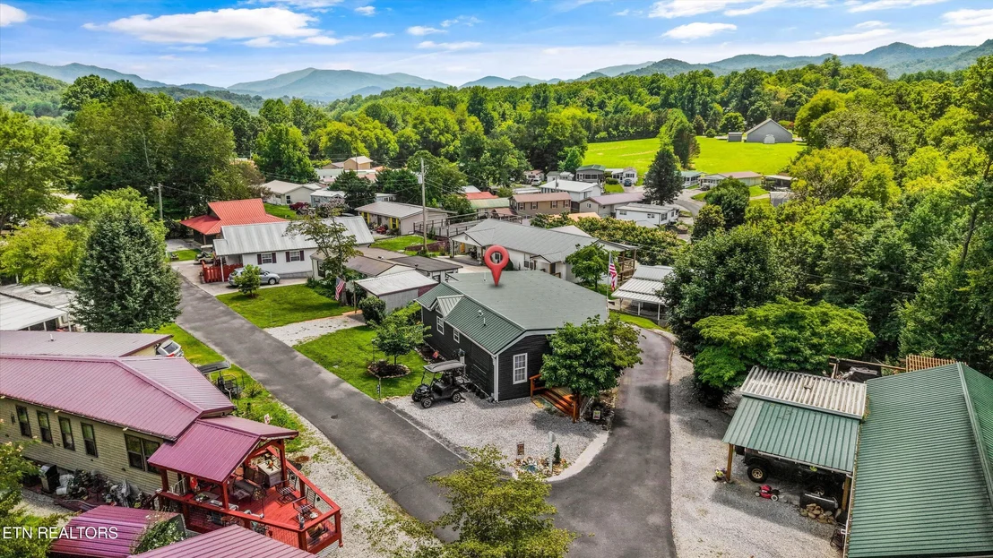 Photo of 844 Peacock Ridge Rd