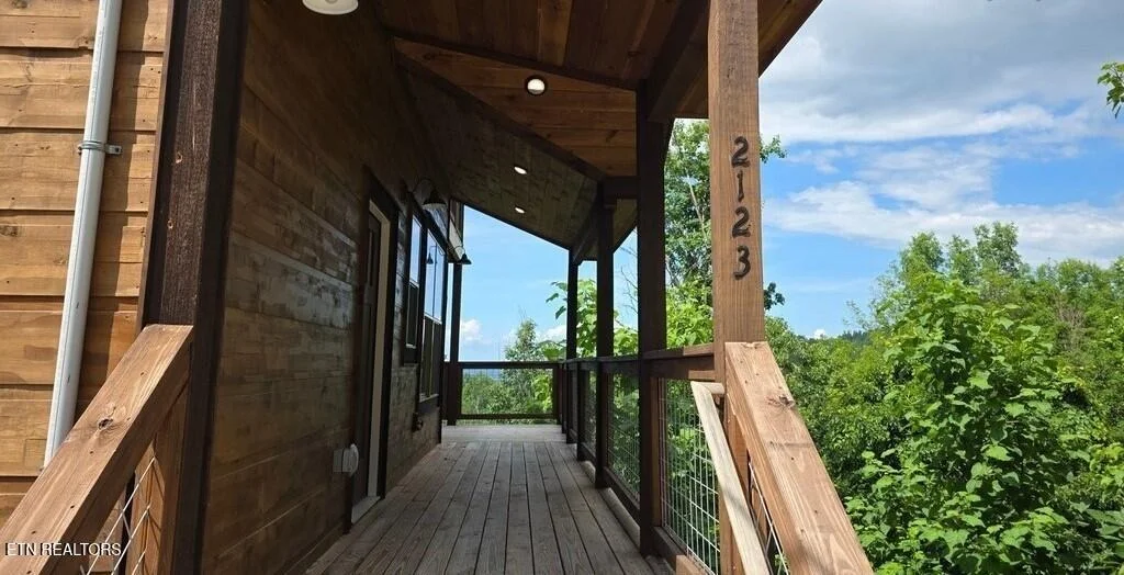 Photo of 2123 Windy Lane