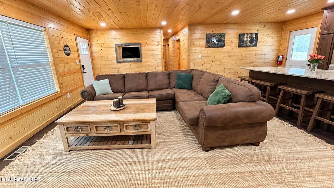 Photo of 2680 High Valley Drive