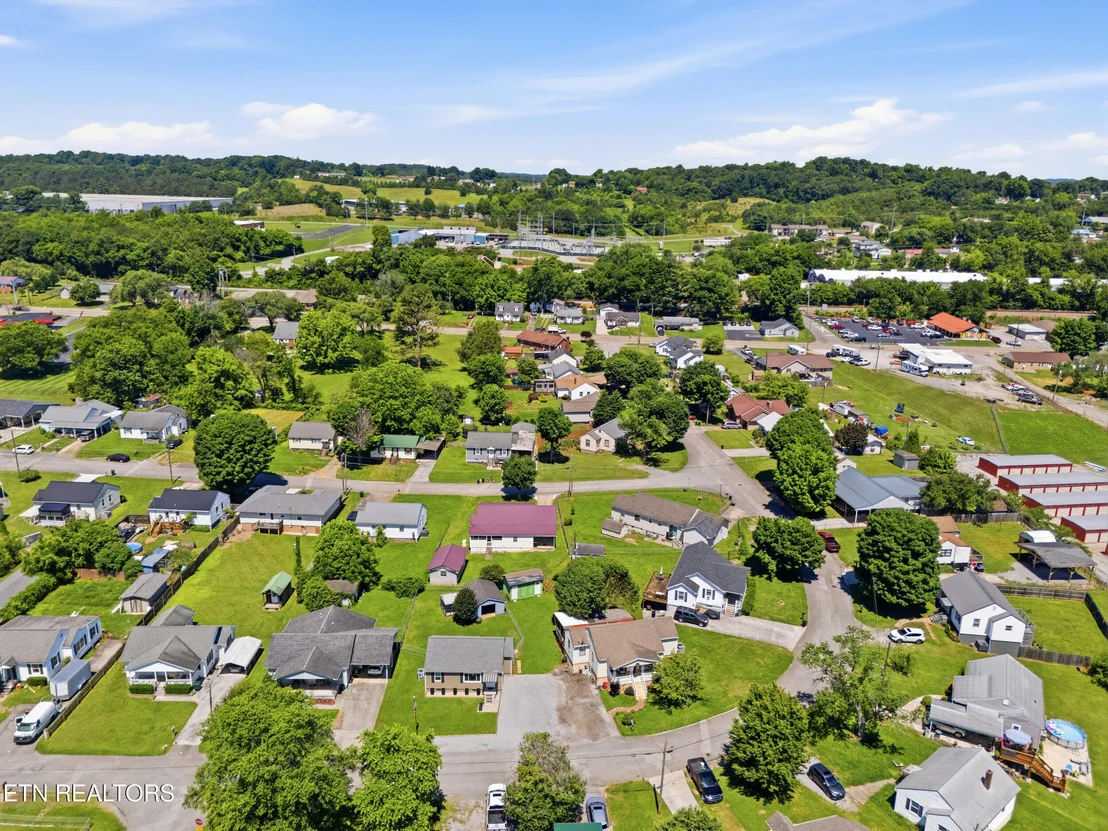 Photo of 1128 Huffland Drive