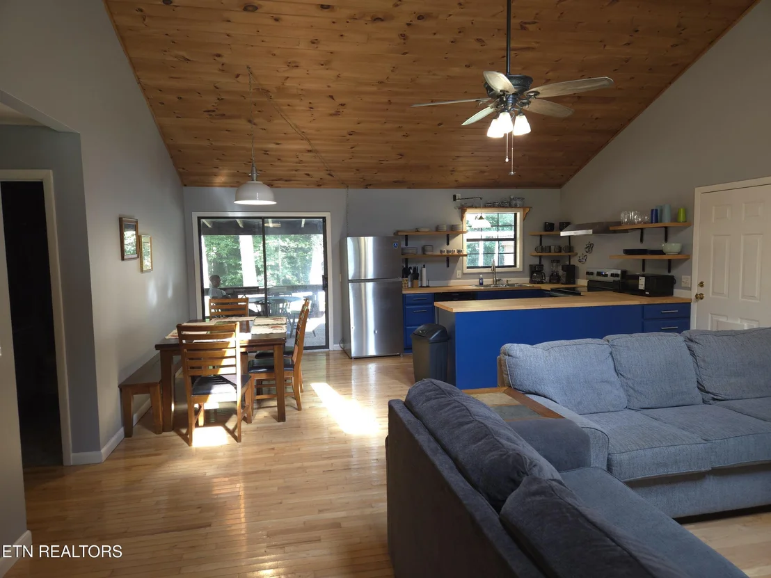 Photo of 134 Laurel Tr