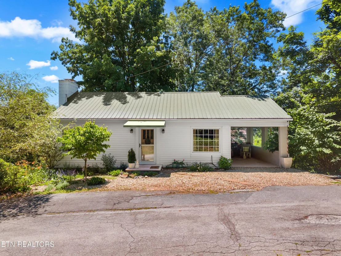 Photo of 218 Circle Drive
