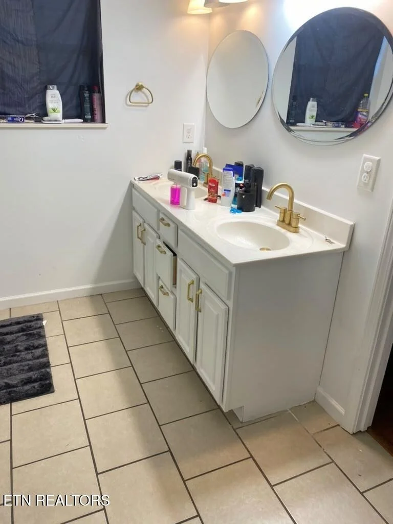 Photo of 447 Cornus Ave