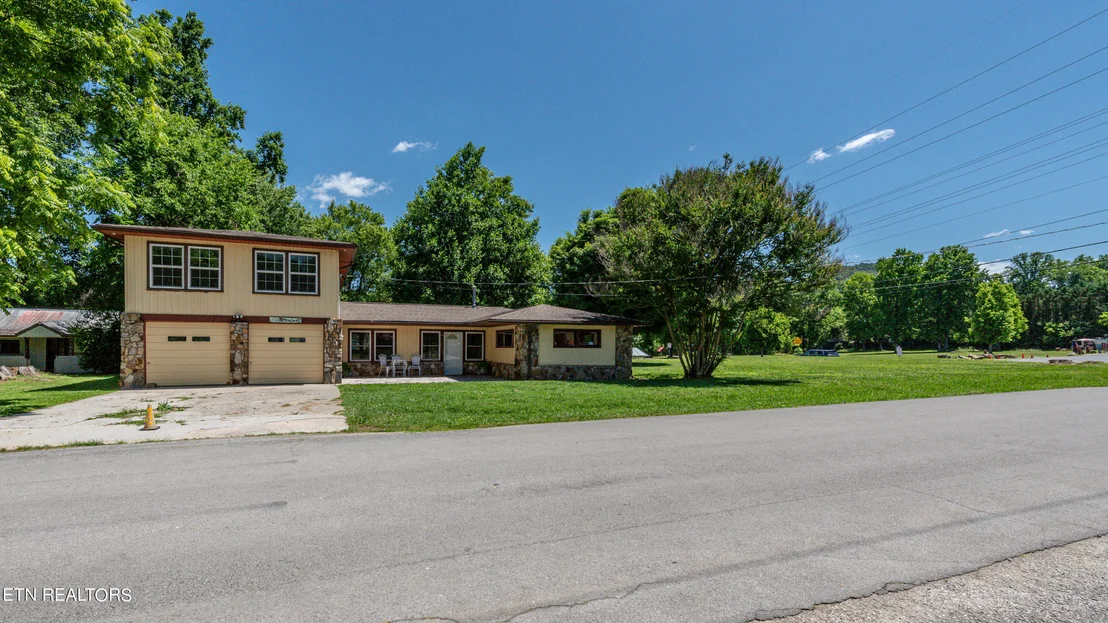 Photo of 8121 Old Highway 73