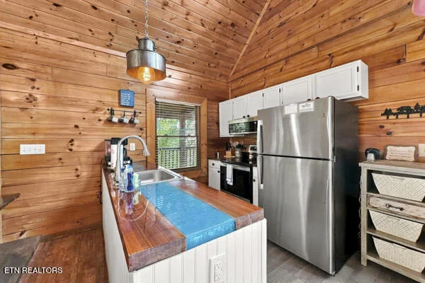 Photo of 2205 Eagle Feather Drive