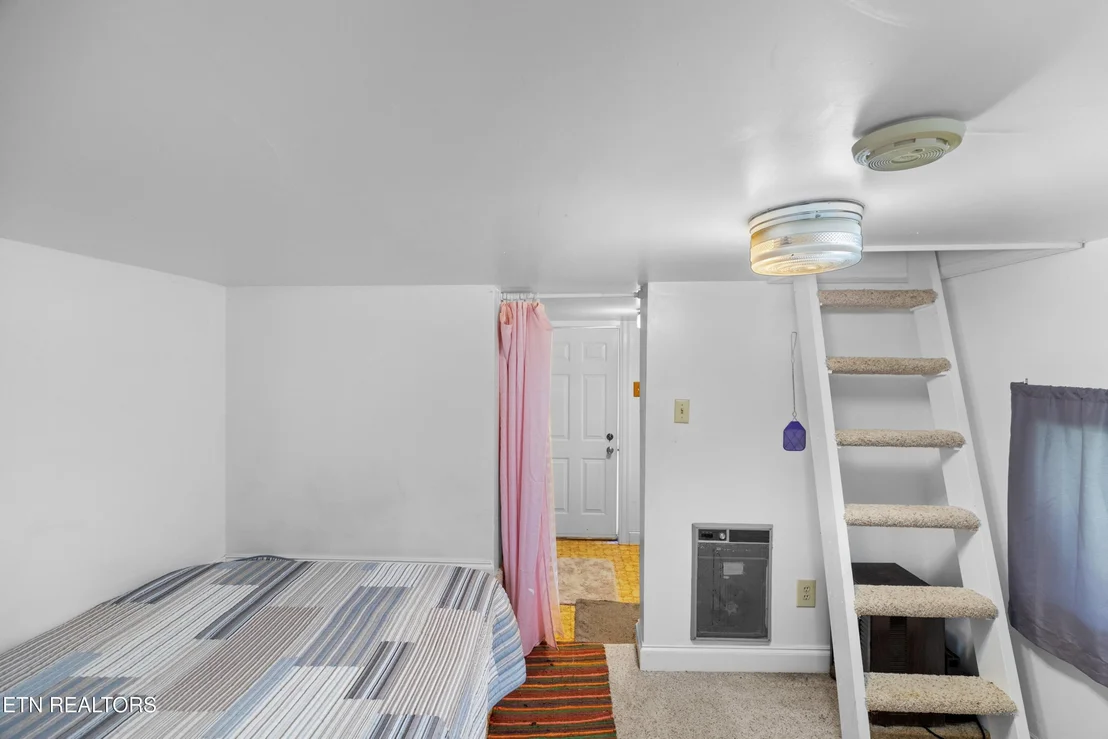 Photo of 158 Dalson Rd