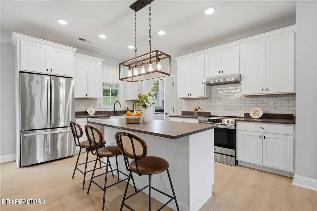 Photo of 826 Sophie Drive